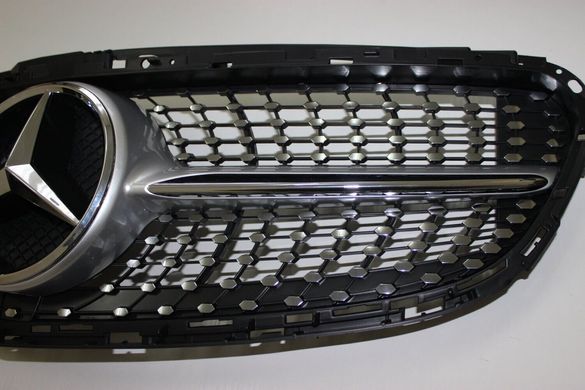 Решетка радиатора Mercedes W213 в стиле Diamond silver (эмблема в комплекте)