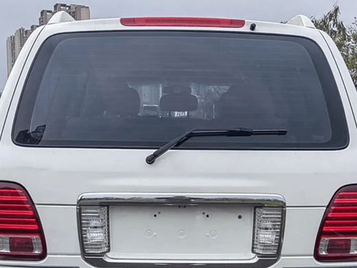 Центральний стоп-сигнал Toyota Land Cruiser / Lexus LX470 (1998-2007) червоний