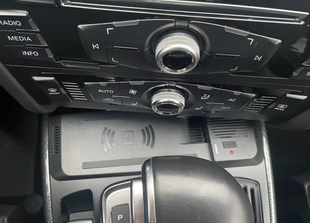 Бездротовий чарджер Audi Q5 (08-16 р.в.)