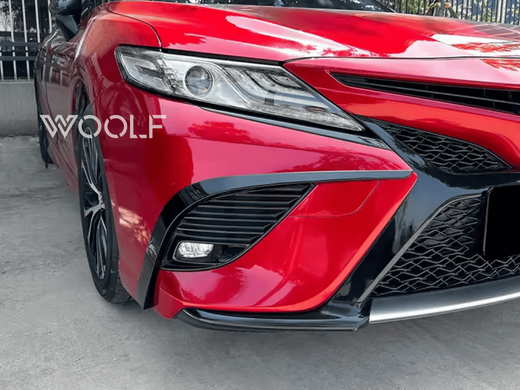 Накладки (сплиттеры) переднего бампера Toyota Camry (2018-2020) черный глянец