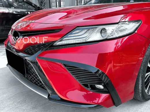 Накладки (сплиттеры) переднего бампера Toyota Camry (2018-2020) черный глянец
