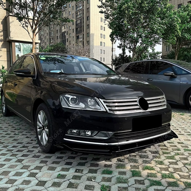 Накладка переднього бампера на VW Passat B7