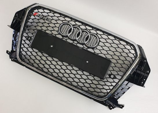 Решітка радіатора Audi Q3 RSQ3 чорна + хром рамка (11-15 р.в.)