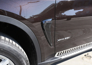 Накладки на крила-зябра BMW X5 F15 стиль Xdrive чорні
