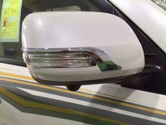 Хром накладки на зеркала Toyota Land Cruiser 200
