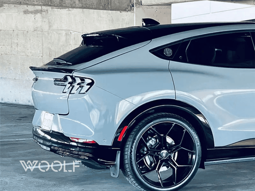 Спойлер під скло Ford Mustang E Mach E-Mach чорний глянсовий ABS-пластик (2021-..2024)