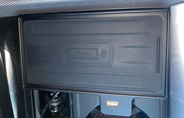Бездротова автомобільна зарядка для BMW X5 F15