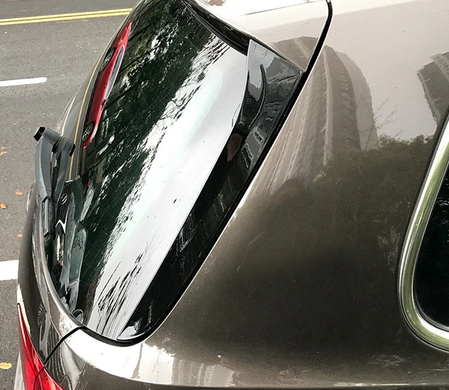 Боковые спойлера на заднее стекло VW Passat B7