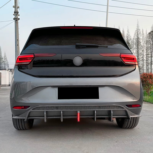 Накладка заднього бампера Volkswagen ID.3 чорний глянець (19-23 р.в.)