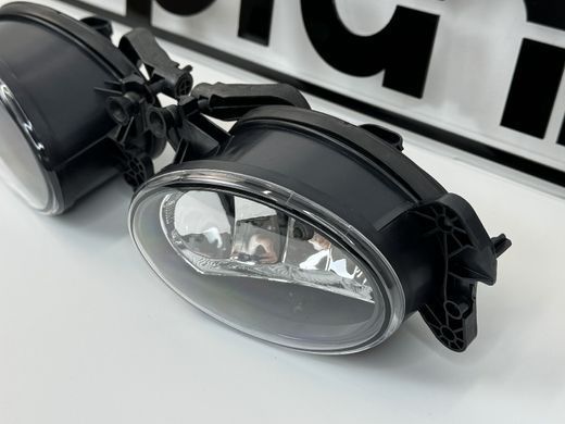 Противотуманная фара для Mercedes W211 E350 CLK350 (2007-2009)
