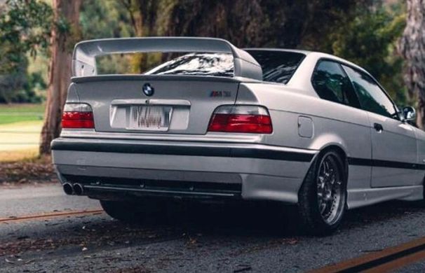 Спойлер багажника BMW E36 coupe стиль M3 (4 части)