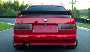 Спойлер (накладка багажника) BMW e30 M3