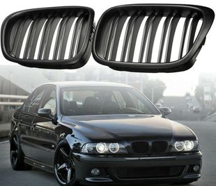 Решетка радиатора, ноздри на BMW E39 М5 черный матовый