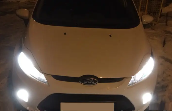 Накладки на фари, вії Ford Fiesta MK6 чорні глянсові ABS-пластик (2008-2012)