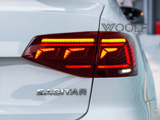 Оптика задняя, фонари Volkswagen Jetta 6 (15-18 г.в.) красные с желтым поворотом