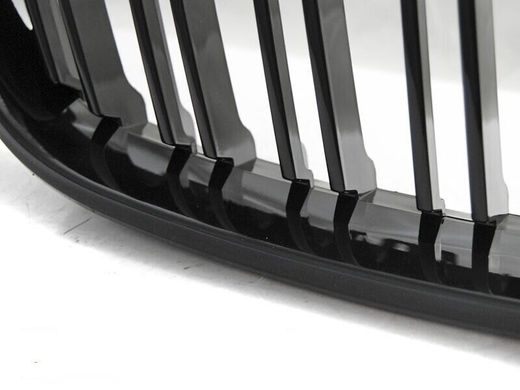 Решетка радиатора BMW F22/F23 стиль М2, черная, глянцевая