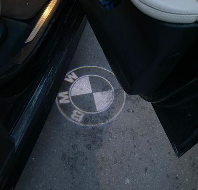 Подсветка дверей с логотипом авто БМВ (темная)