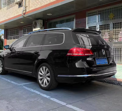 Спойлер Volkswagen Passat B7 універсал чорний глянсовий ABS-пластик