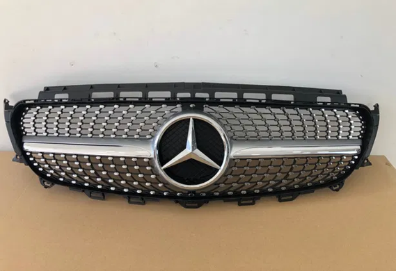 Решітка радіатора Mercedes W213 в стилі Diamond silver (емблема в комплекті)