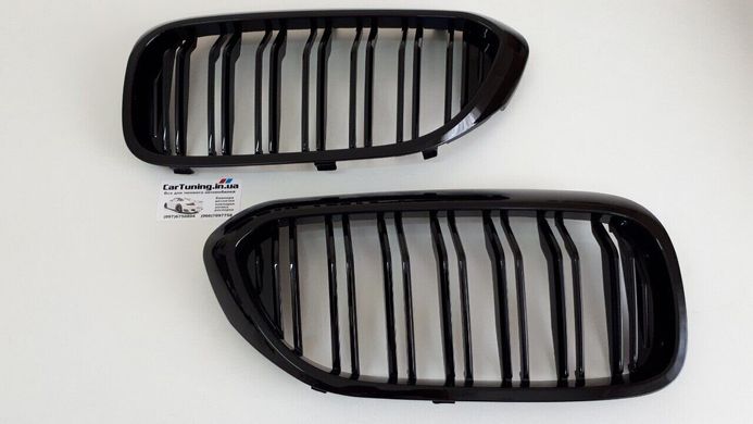 Решітка радіатора (ніздрі) BMW G30 / G31 стиль M чорна глянсова (17-20 р.в.)
