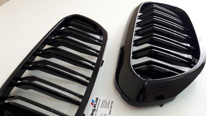 Решетка радиатора (ноздри) BMW G30 / G31 стиль M черная глянцевая (17-20 г.в.)