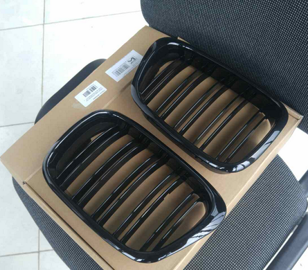 Решетка радиатора, ноздри на BMW E39 стиль м5 черный глянец
