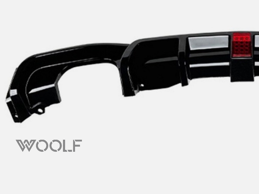 Накладка на задній бампер BMW F30 (2013-2019 р.в.) зі соп-сигналом (під дві подвійні вихлопні труби)
